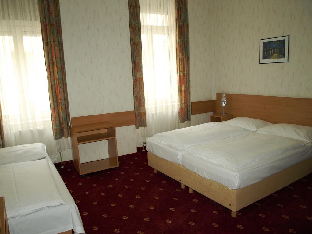 Hotel Stalehner Viena Quarto foto